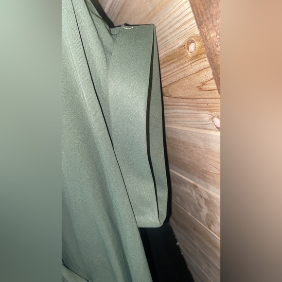 Non Branded Size Small Women’s Olive Green Button Down Dress perfect for fall - Picture 4 of 5